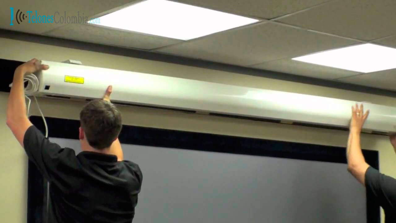 elevador-electrico-para-ocultar-video-beam-en-el-techo