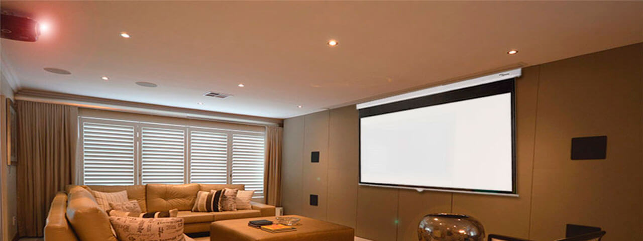 Telones manuales para video beam en medellin