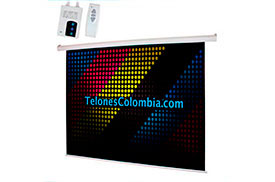 Telón motorizado de 153x153 cms